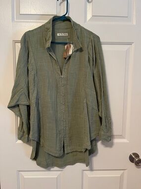 NWT We the free/ free people linen top.